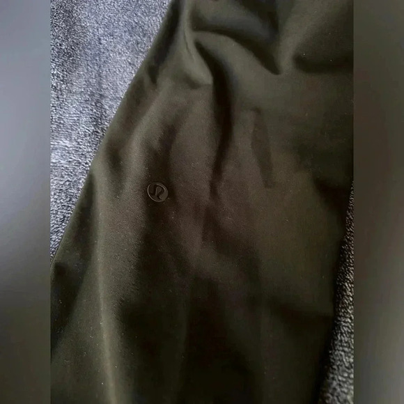 Lululemon On The Fly Pant 23” size 4 - Picture 6 of 7